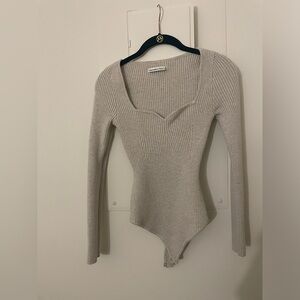 Abercrombie & Fitch Sweetheart Neck Bodysuit